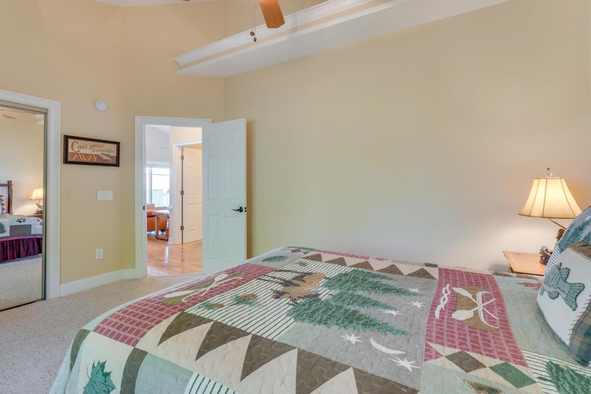 Lake-View Condo With Covered Deck In Hiawassee! Exterior foto
