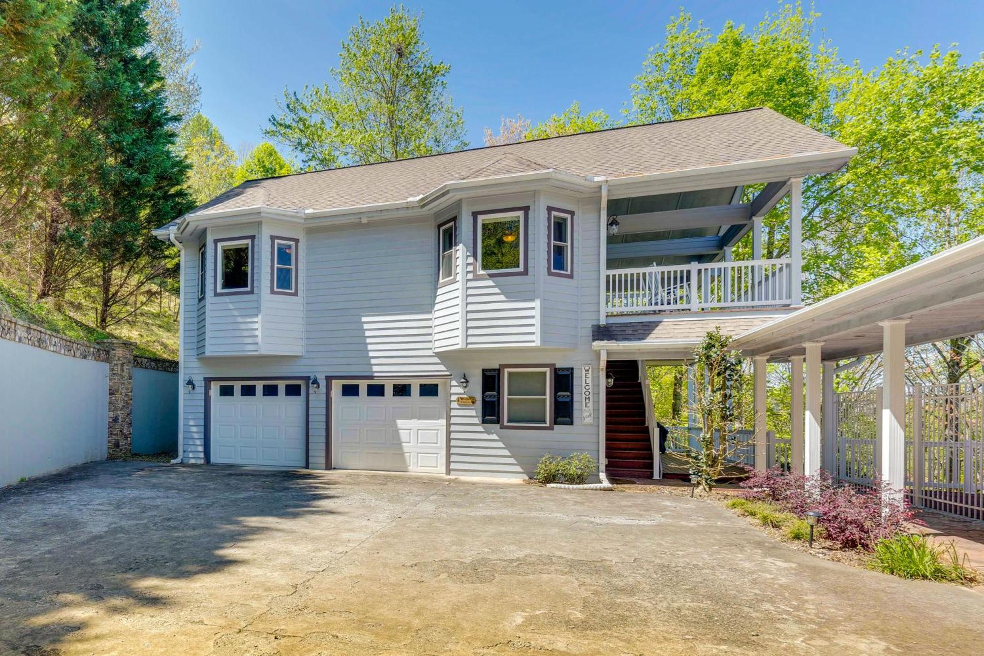 Lake-View Condo With Covered Deck In Hiawassee! Exterior foto
